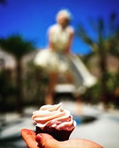 Cupcakes, Concert Mark Marilyn’s 96th Birthday In Palm Springs